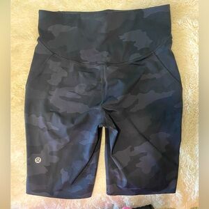 Lululemon bike shorts
